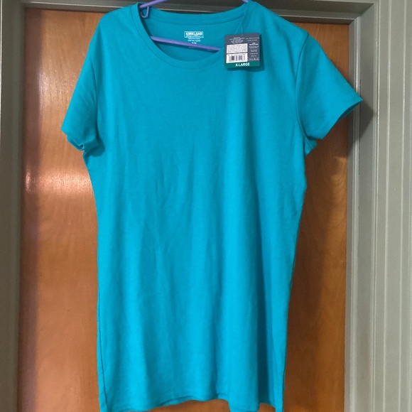 NWT Kirkland Signature Costco 100% Pima Cotton Short Sleeve T Shirt Ladies XL - Picture 1 of 4